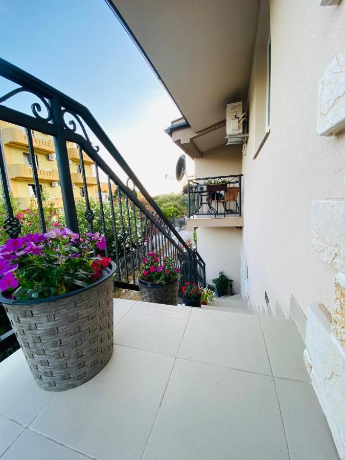 Apart Dom Jankovic Sutomore Exterior photo